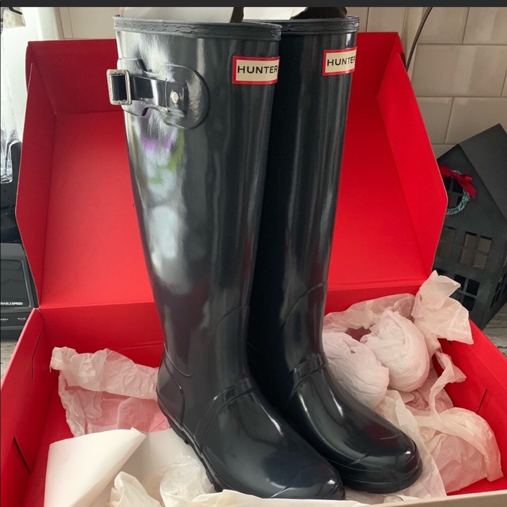 New Hunter Rain Boots- Original Box included